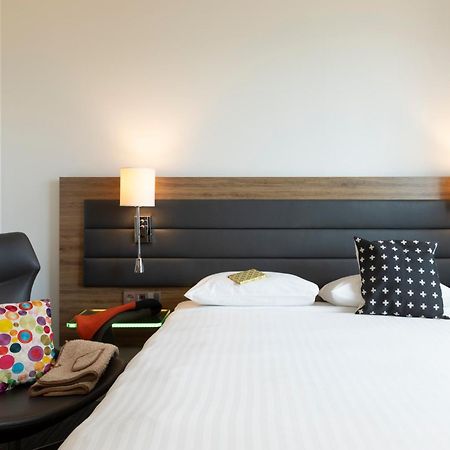 Moxy Paris Charles De Gaulle Airport Hotel Roissy-en-France Kültér fotó