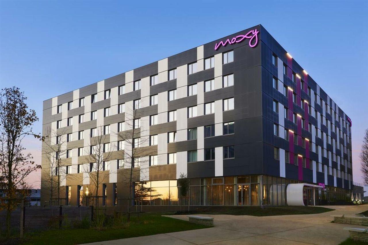 Moxy Paris Charles De Gaulle Airport Hotel Roissy-en-France Kültér fotó
