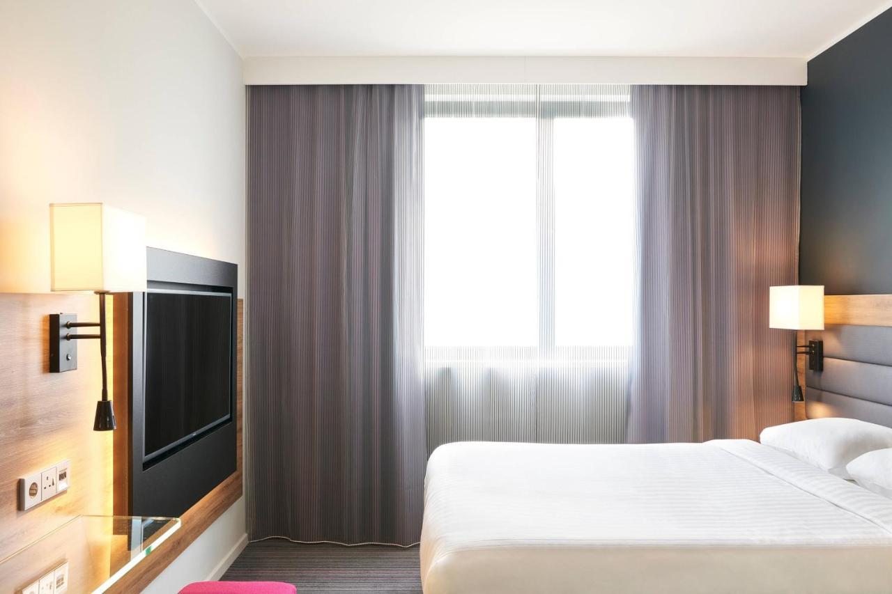 Moxy Paris Charles De Gaulle Airport Hotel Roissy-en-France Kültér fotó